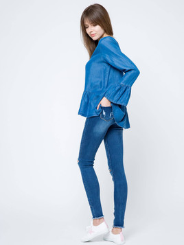 Bluzka Euphory a'la jeans zapinana na guziczki z tyłu niebieska