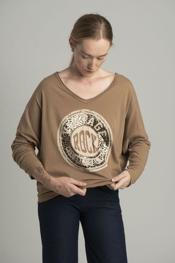 Camelowa bluzka oversize z błyszczącym nadrukiem