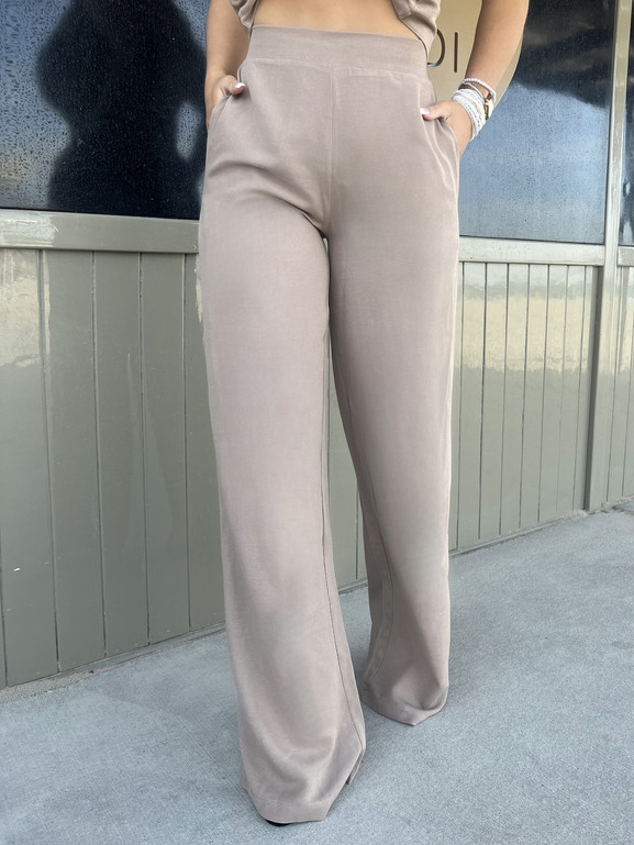 Spodnie brązowe Och Bella BE-AZ100.brown