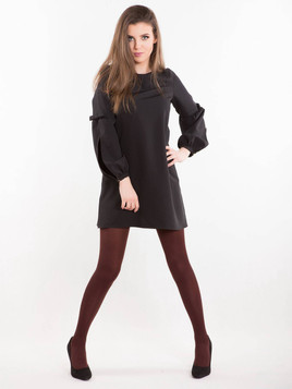 Sukienka zdobiona rozcięciami na rękawach czarna