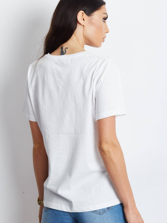 T-shirt zdobiona aplikacją serca biały