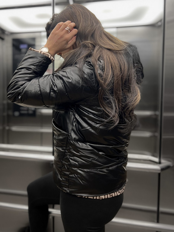 Kurtka czarna Yups cx4290.R21