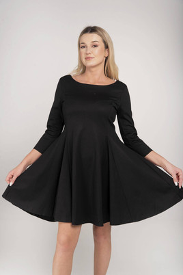 Czarna rozkloszowana sukienka mi...mi