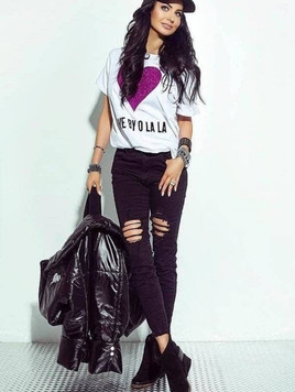 Czarne jeansy klasyczne z licznymi przetarciami By o la la