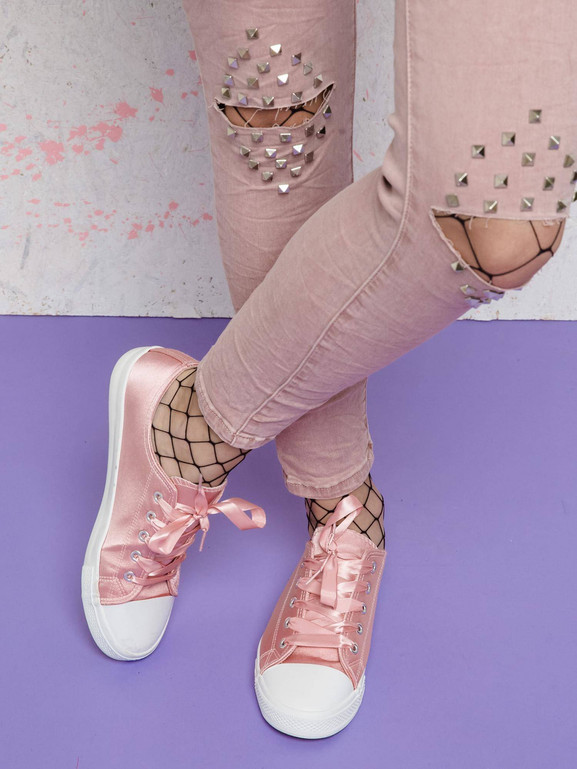 Jeansy Euphory zdobione przecięciami i dżetami na kolanach różowe