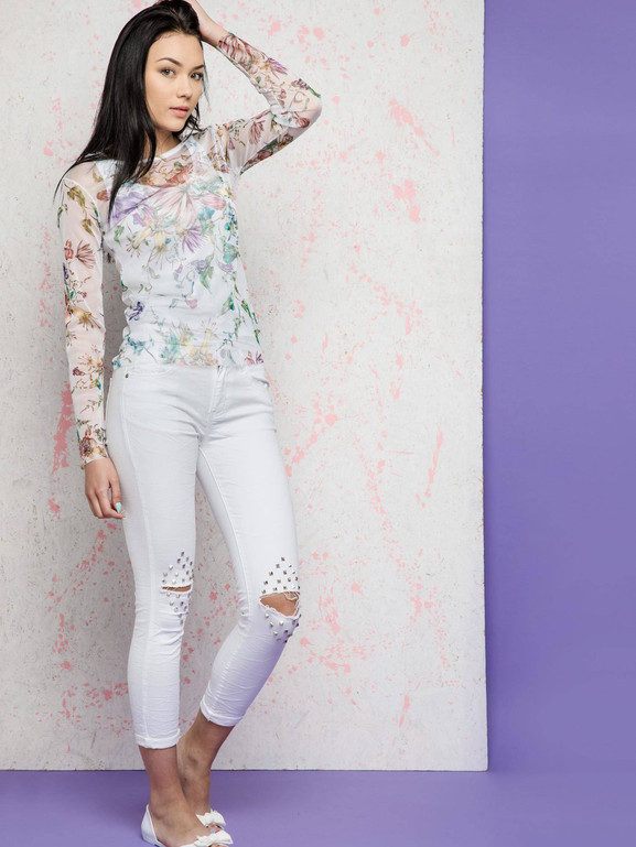 Jeansy Euphory zdobione przecięciami i dżetami na kolanach białe