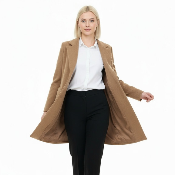 Camelowy klasyczny płaszcz w prążek Yups