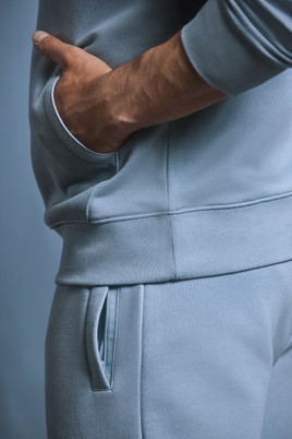 Niebieskie męskie spodnie dresowe Authentic Jog Pant Russell 