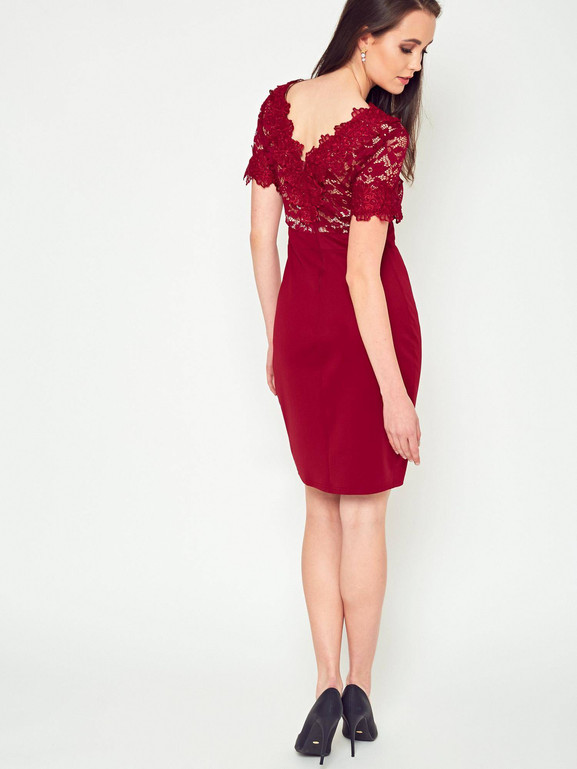 Sukienka ołówkowa zdobiona koronką bordowa