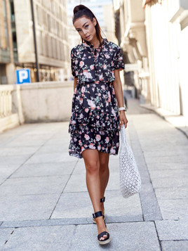 Sukienka czarna Yups cwd0460.R21 