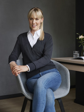 Antracytowy kardigan damski w szpic Russell