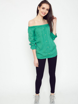 Bluzka z perełkami odsłaniająca ramiona zielona