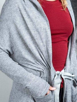 Narzutka Mi...Mi z naszytymi kieszeniami szara