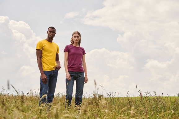 Żółta koszulka męska z czesanej bawełny Iconic rękawem Fruit of the Loom